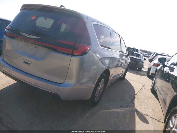 2024 CHRYSLER PACIFICA TOURING L — I4