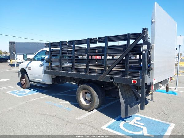 2016 RAM 3500 CHASSIS TRADESMAN/SLT — I3