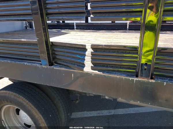 2016 RAM 3500 CHASSIS TRADESMAN/SLT — I75