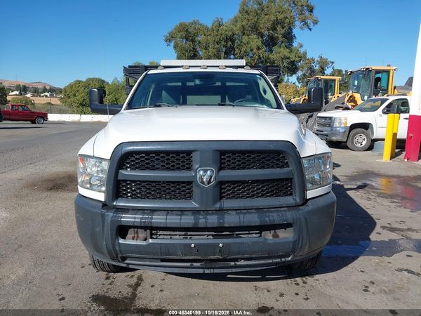 2016 RAM 3500 CHASSIS TRADESMAN/SLT — I115