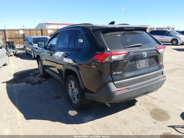 2025 TOYOTA RAV4 XLE — I3