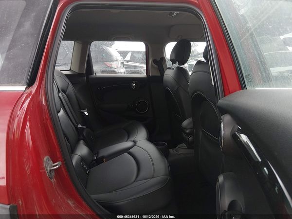 2015 MINI HARDTOP COOPER S — I8