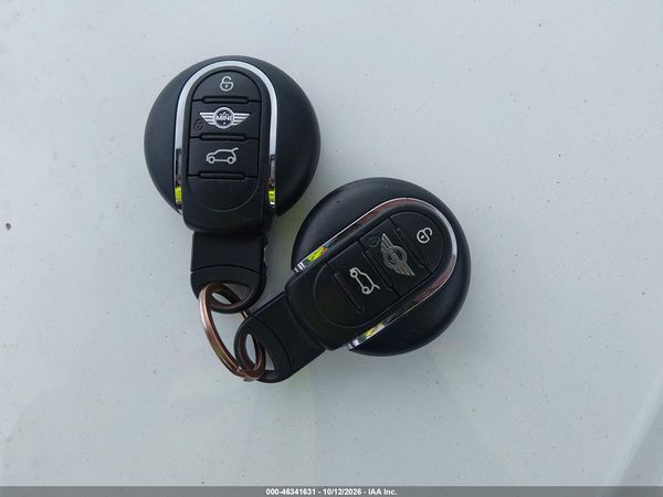 2015 MINI HARDTOP COOPER S — I11