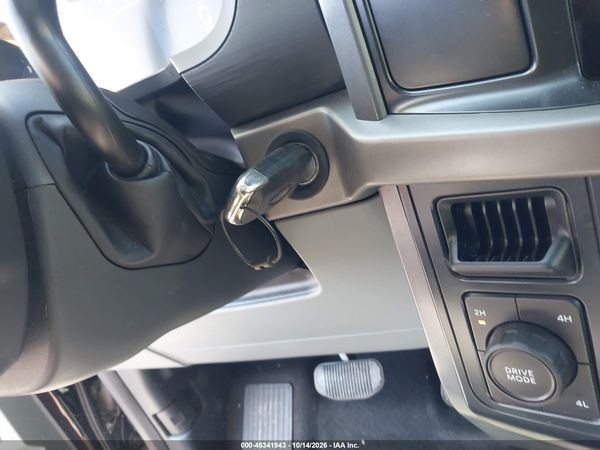 2025 FORD F-150 XLT — I11