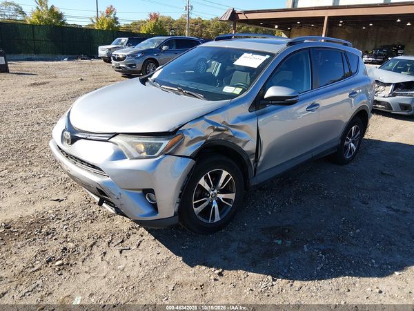 2017 TOYOTA RAV4 XLE — I2