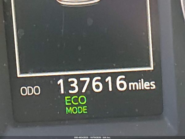2017 TOYOTA RAV4 XLE — I118