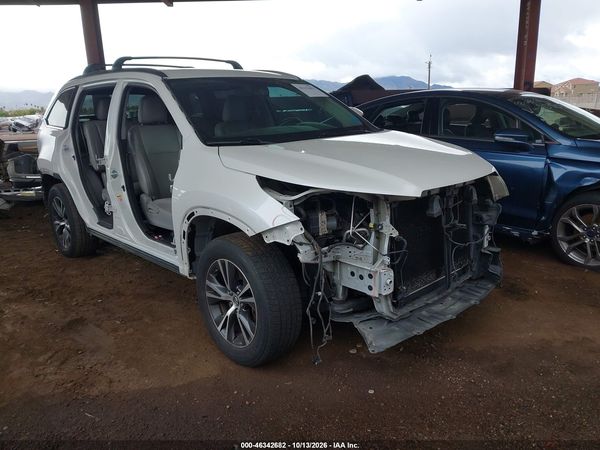 2016 TOYOTA HIGHLANDER XLE V6 — I1