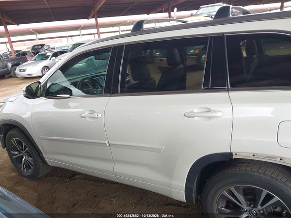 2016 TOYOTA HIGHLANDER XLE V6 — I117