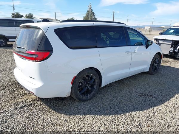 2025 CHRYSLER PACIFICA LIMITED — I4
