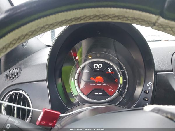 2016 FIAT 500E BATTERY ELECTRIC — I7