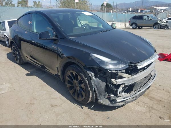 2023 TESLA MODEL Y — I1