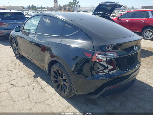 2023 TESLA MODEL Y — I3