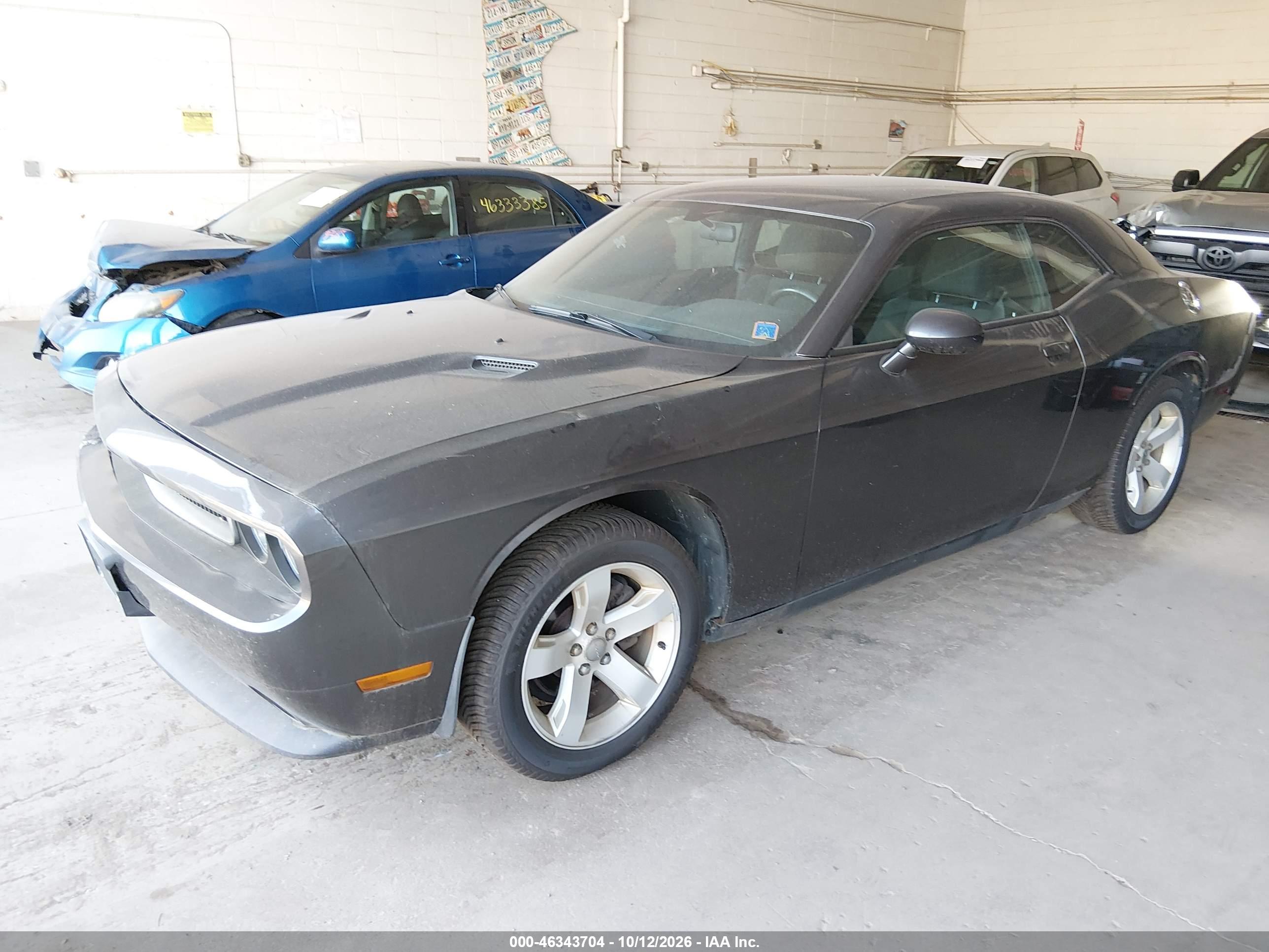 2013 DODGE CHALLENGER SXT — I2