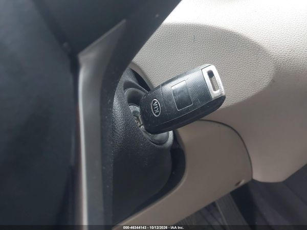 2017 KIA SORENTO 3.3L LX — I11