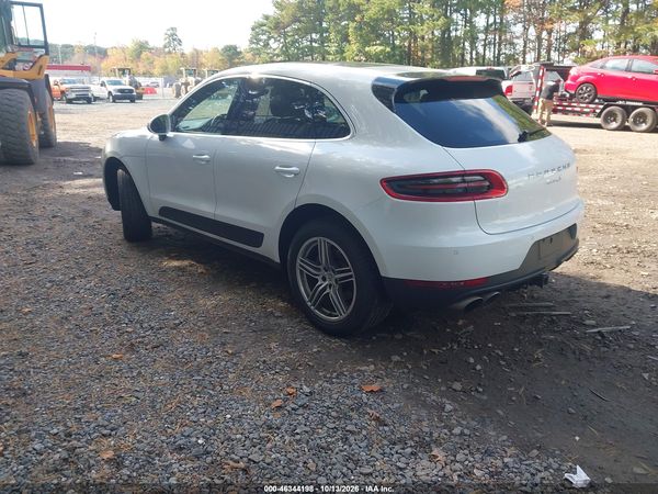 2015 PORSCHE MACAN S — I3