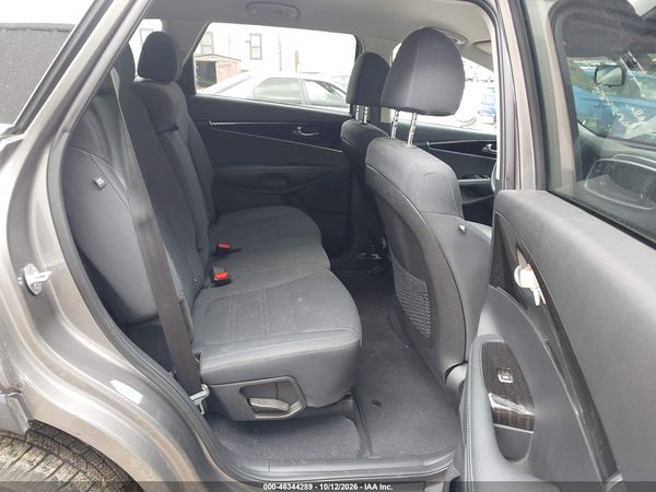 2019 KIA SORENTO 2.4L LX — I8