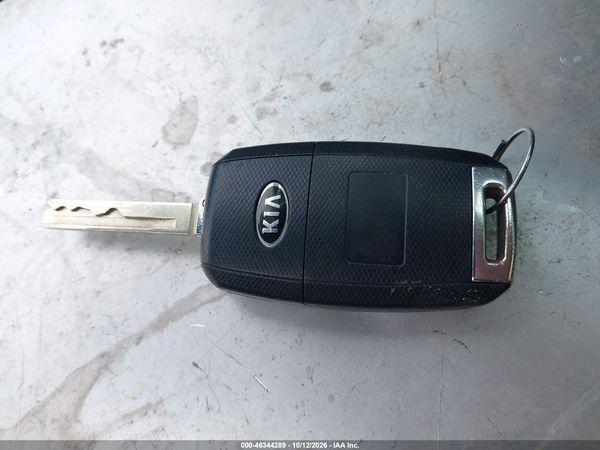 2019 KIA SORENTO 2.4L LX — I11