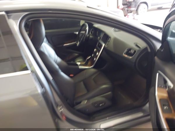 2016 VOLVO S60 INSCRIPTION T5 PLATINUM — I5