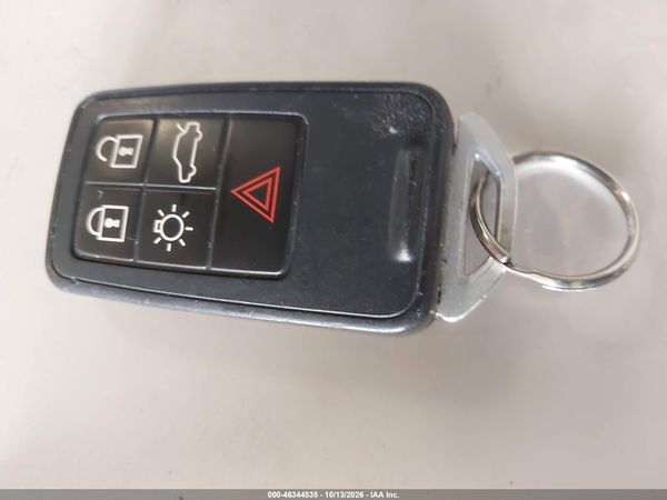 2016 VOLVO S60 INSCRIPTION T5 PLATINUM — I11