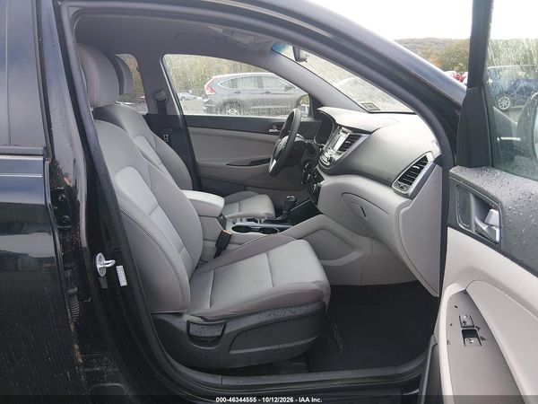 2016 HYUNDAI TUCSON SE — I5