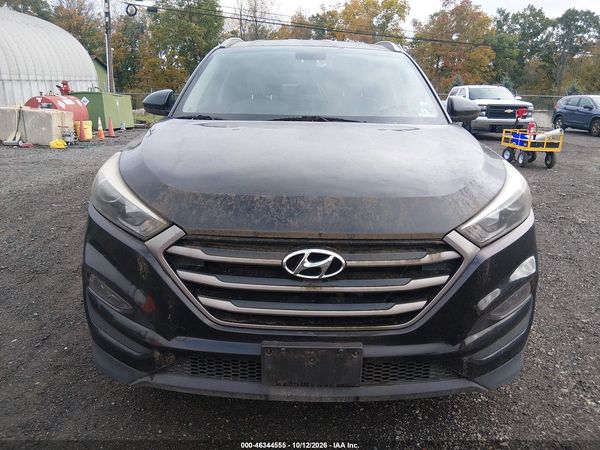 2016 HYUNDAI TUCSON SE — I6