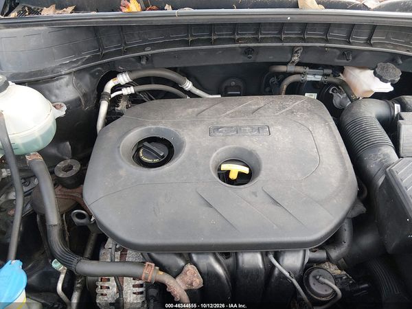 2016 HYUNDAI TUCSON SE — I10