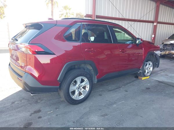 2019 TOYOTA RAV4 XLE — I4