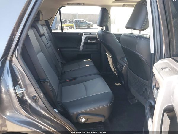 2020 TOYOTA 4RUNNER SR5 PREMIUM — I8