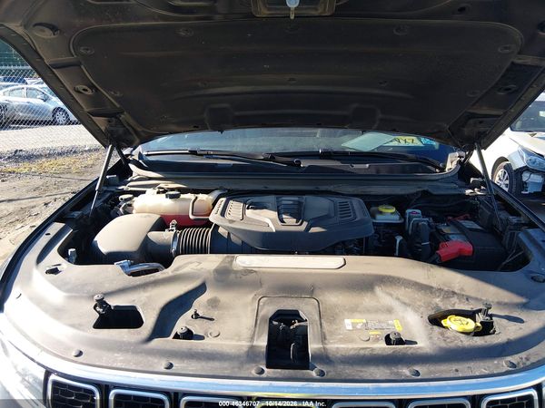 2025 JEEP WAGONEER L SERIES II 4X4 — I10