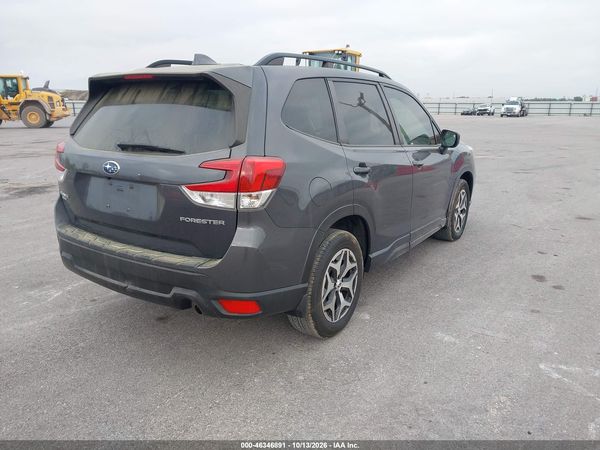 2020 SUBARU FORESTER PREMIUM — I4