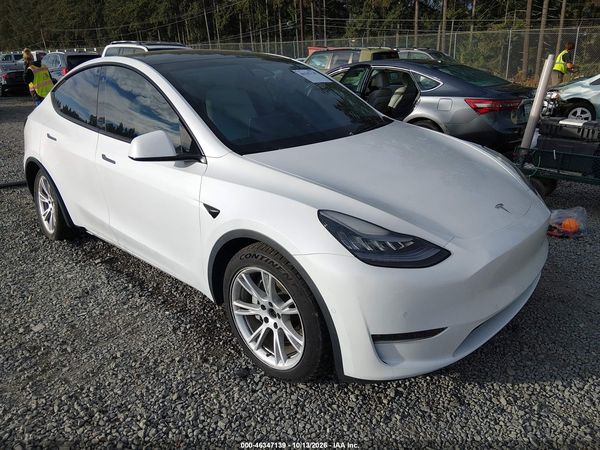 2020 TESLA MODEL Y — I1
