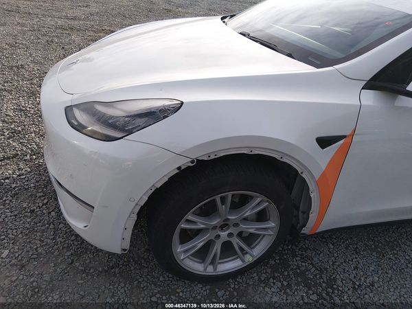 2020 TESLA MODEL Y — I6