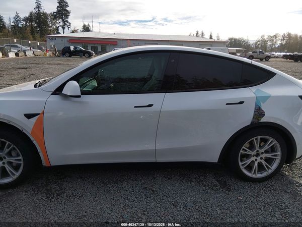 2020 TESLA MODEL Y — I117