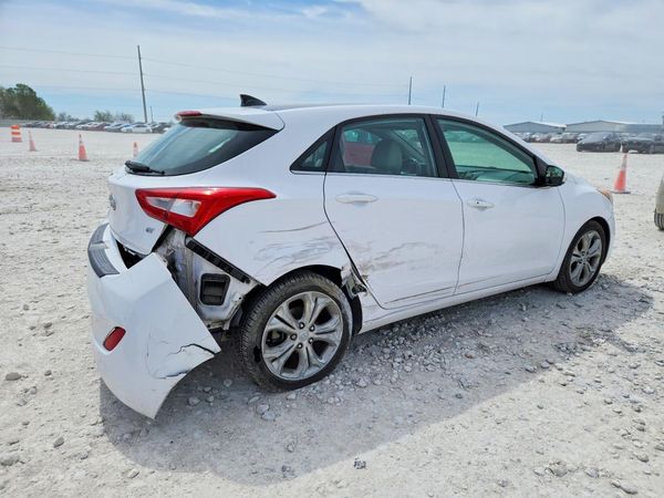 2014 HYUNDAI ELANTRA
