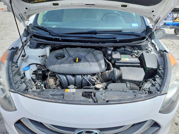 2014 HYUNDAI ELANTRA