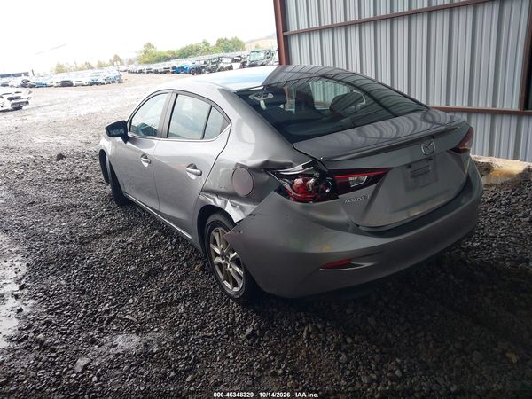 2016 MAZDA MAZDA3 I TOURING — I3