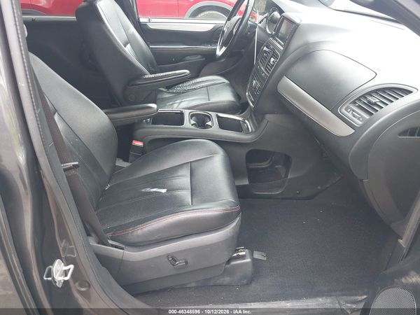 2017 DODGE GRAND CARAVAN GT — I5