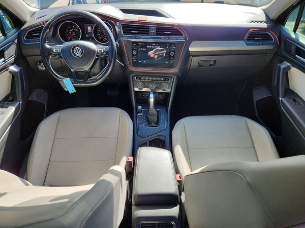 2018 VOLKSWAGEN TIGUAN SE, SEL