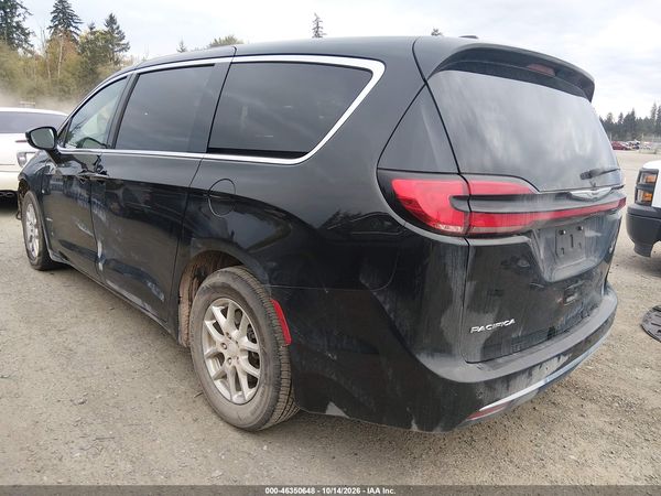 2025 CHRYSLER PACIFICA SELECT — I3