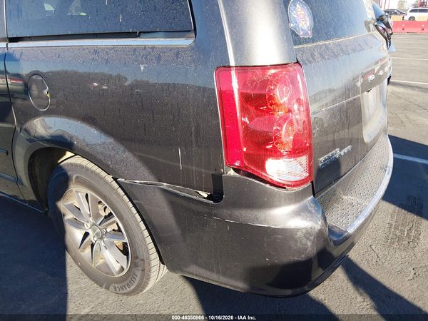 2017 DODGE GRAND CARAVAN SXT — I6