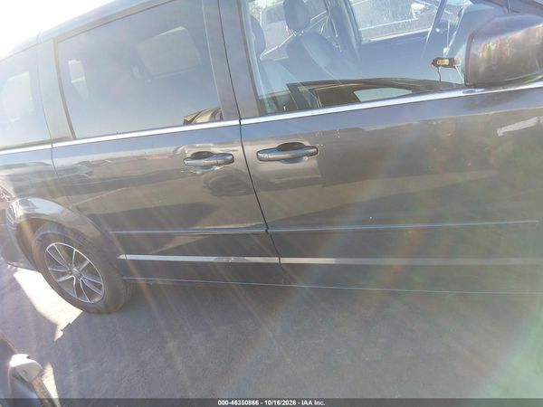 2017 DODGE GRAND CARAVAN SXT — I116