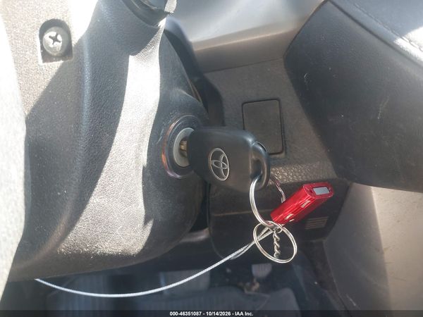2017 TOYOTA RAV4 LE — I11