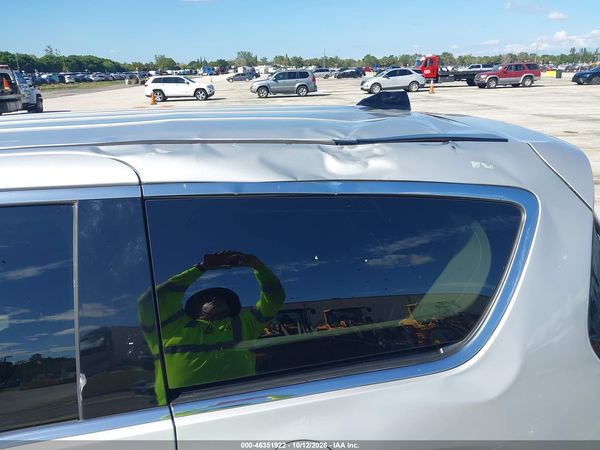 2024 CHRYSLER PACIFICA TOURING L — I6