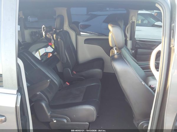 2019 DODGE GRAND CARAVAN SXT — I8