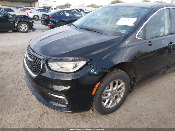 2024 CHRYSLER PACIFICA TOURING L — I6