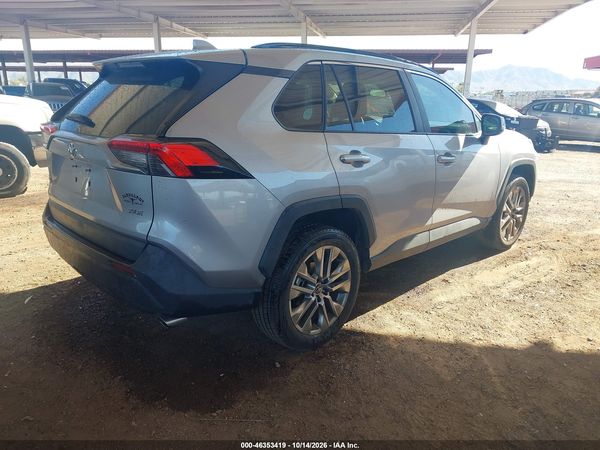 2020 TOYOTA RAV4 XLE PREMIUM — I4