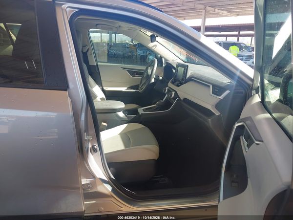 2020 TOYOTA RAV4 XLE PREMIUM — I5