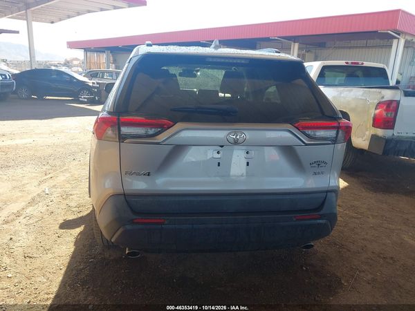 2020 TOYOTA RAV4 XLE PREMIUM — I119
