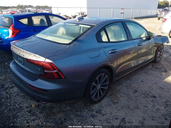 2021 VOLVO S60 T5 MOMENTUM — I4