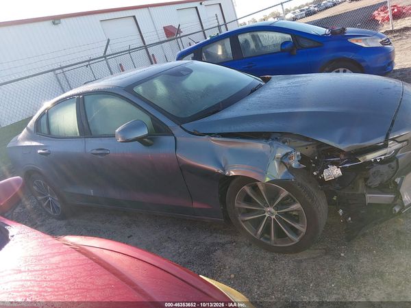 2021 VOLVO S60 T5 MOMENTUM — I116